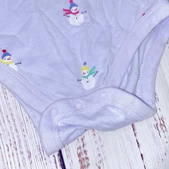 Baby Gap Christmas onesie Brannans favorites size 6-12 months - Picture 4 of 5